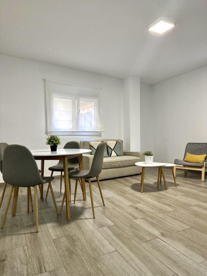 Urbe10 Santa Lucia 1 Bedroom Apartment 1A Málaga Dış mekan fotoğraf