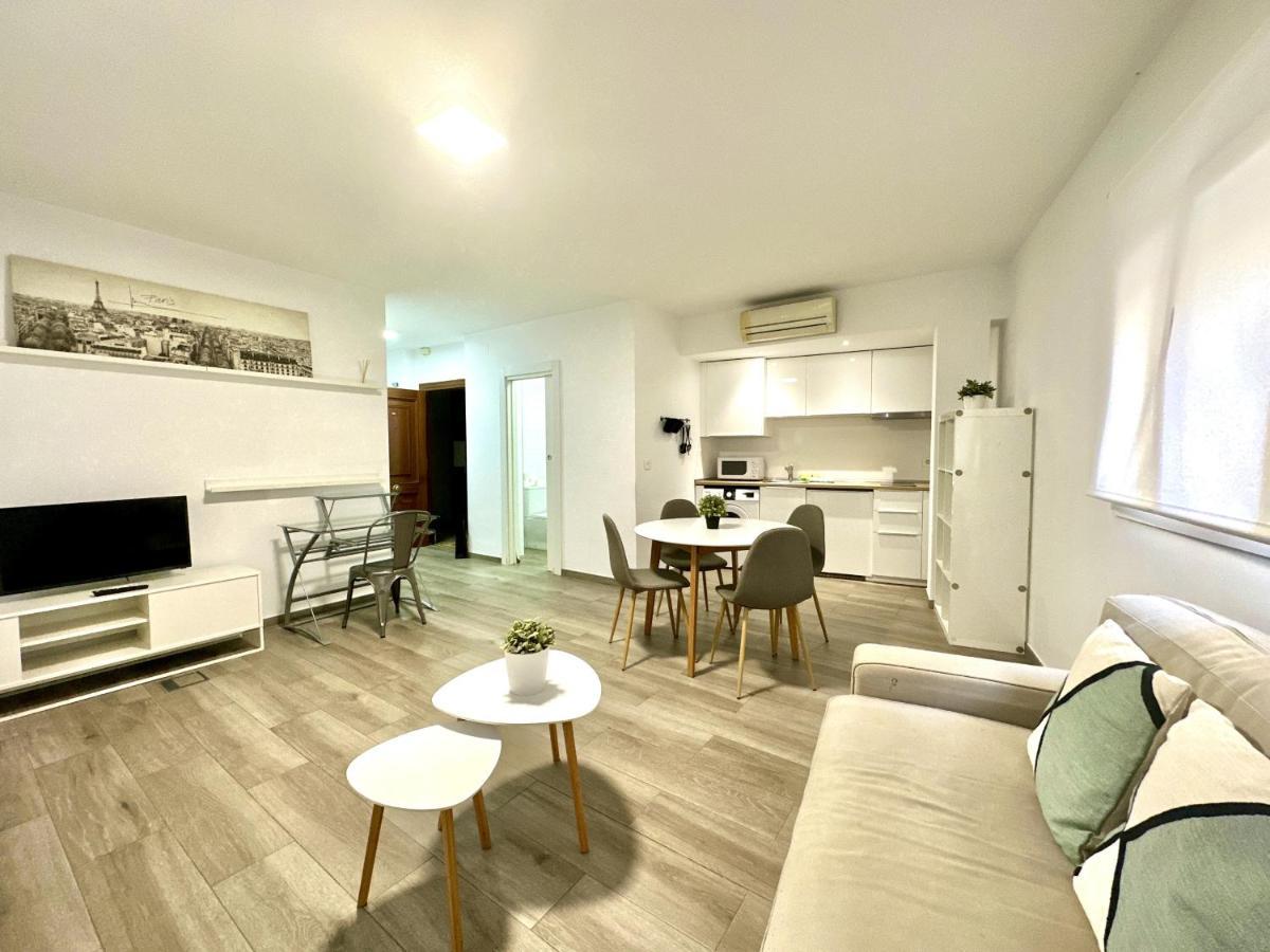 Urbe10 Santa Lucia 1 Bedroom Apartment 1A Málaga Dış mekan fotoğraf