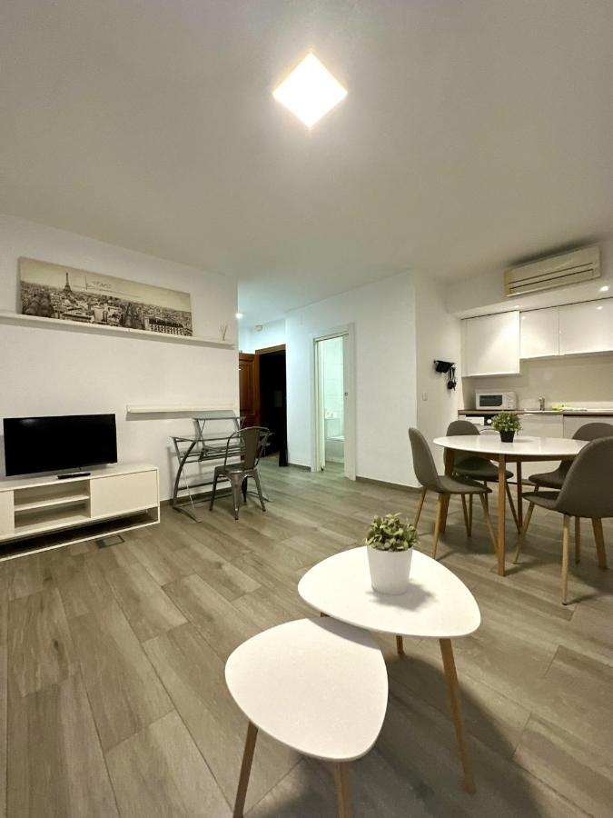Urbe10 Santa Lucia 1 Bedroom Apartment 1A Málaga Dış mekan fotoğraf