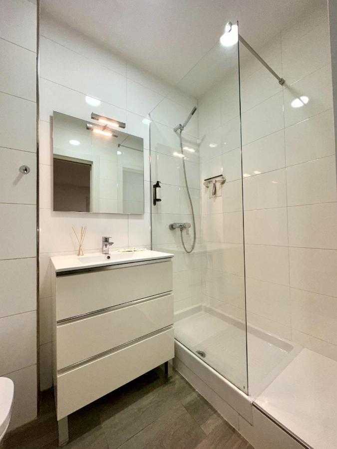 Urbe10 Santa Lucia 1 Bedroom Apartment 1A Málaga Dış mekan fotoğraf