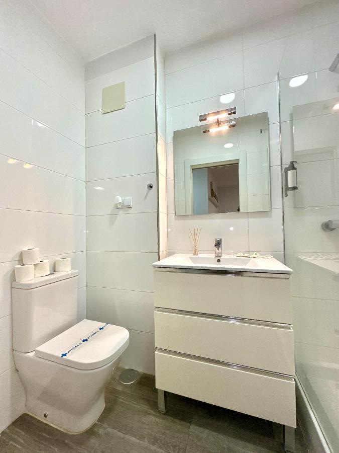 Urbe10 Santa Lucia 1 Bedroom Apartment 1A Málaga Dış mekan fotoğraf